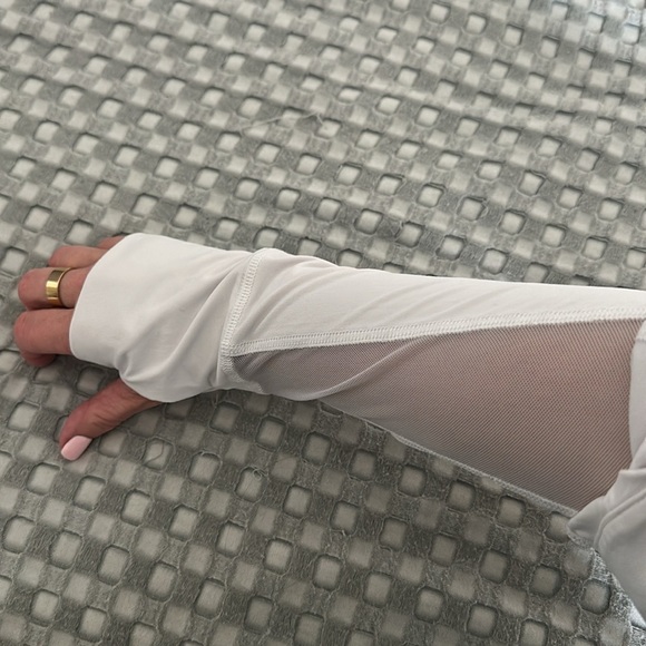 Lily Pulitzer  White Quarter-Zip Luxletic Top - Picture 10 of 10